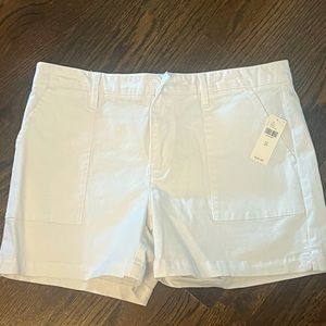 Sanctuary Anthropologie NWT SZ 29 white lightweight button up shorts. Very cute